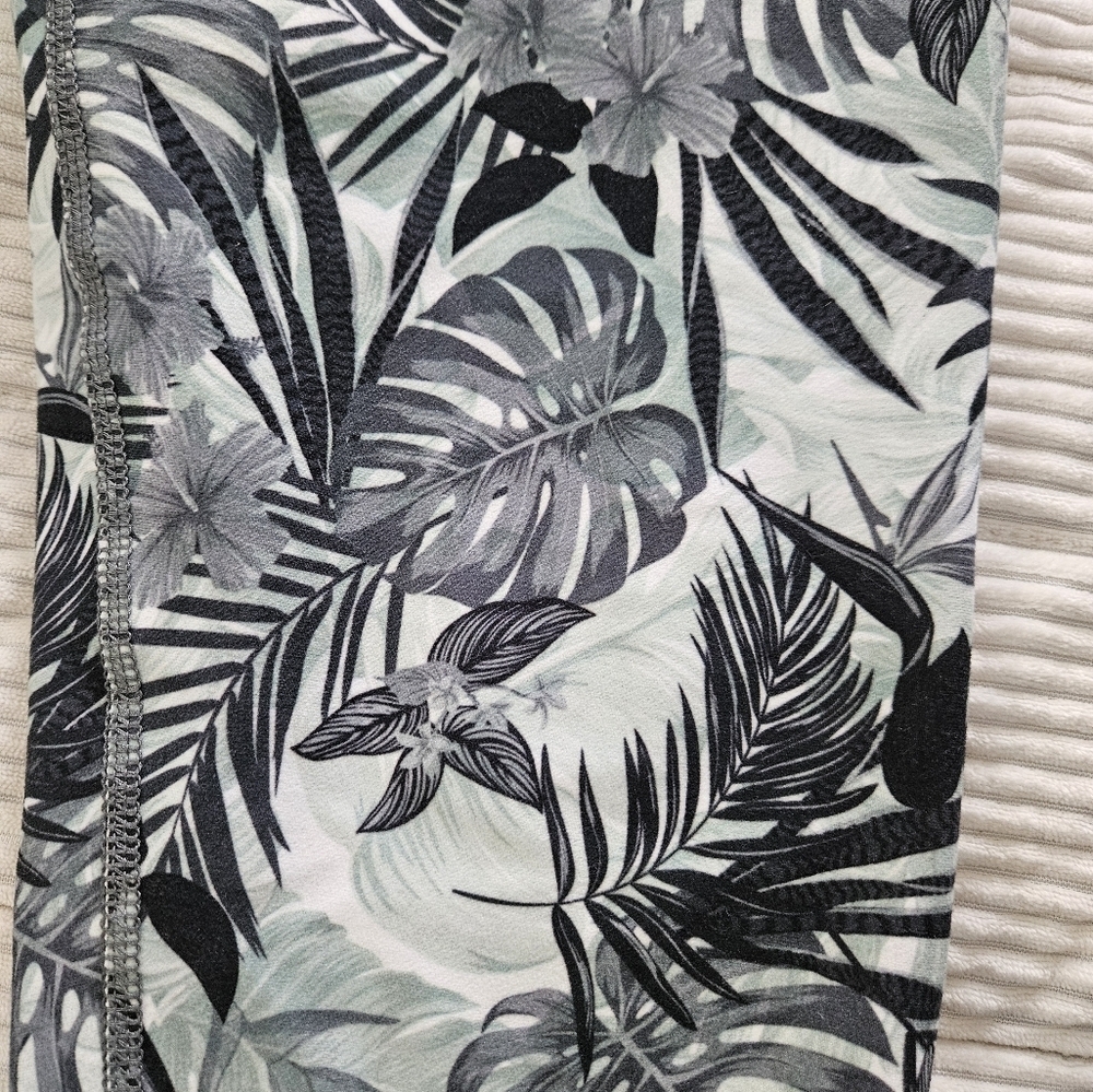 Evolution & Creation Tropical Leaf Print Leggings Size L - Picture 2 of 7